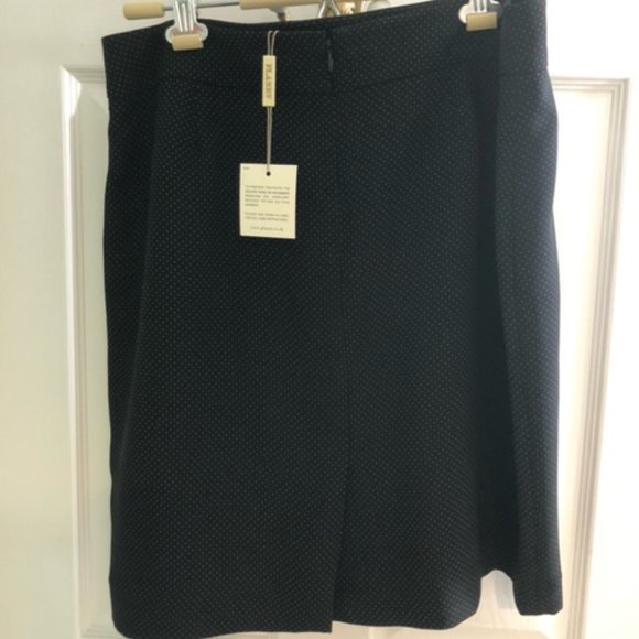 Planet Black Suit with white pinpoint dots. - Picture 1 of 7